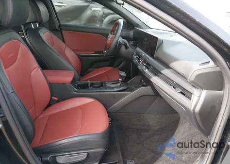 2025 Kia K4 Gt-Line z USA, uszkodzony, nr VIN 3KPFW4DEXSE128410